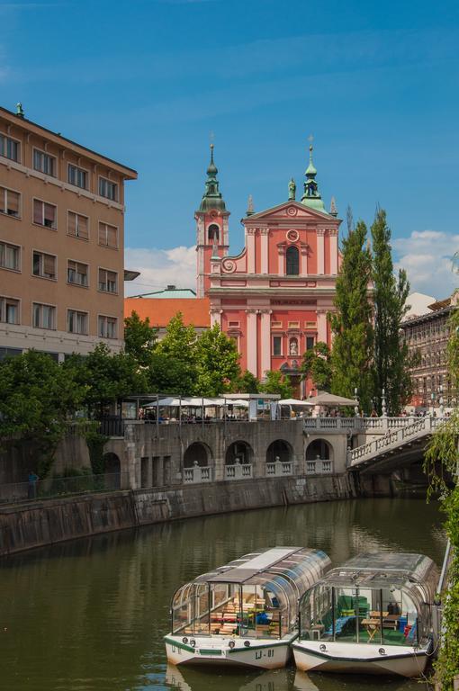 Apartment Arpa Ljubljana Eksteriør billede